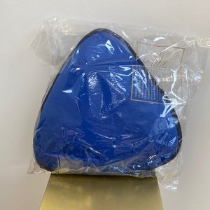 Delta Airlines Amenity Kit Mew in Bag